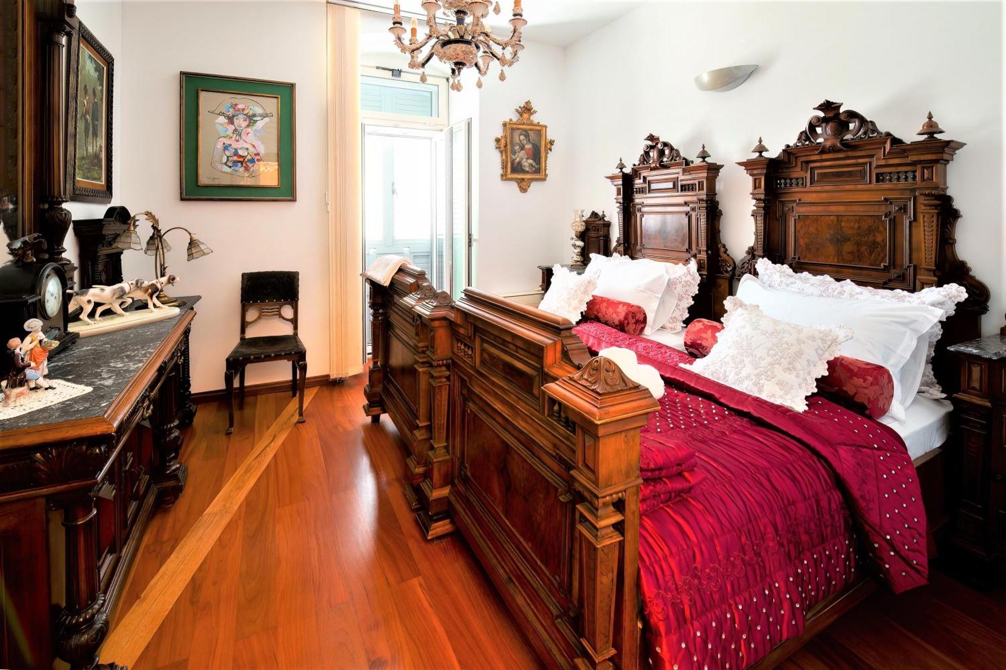 Royal Heritage Apartment In Split Center Екстер'єр фото